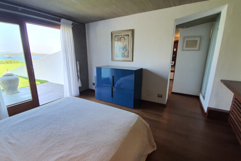 Waterfront Villa Rena Bianca For Rent Portisco Sardinia (italy)